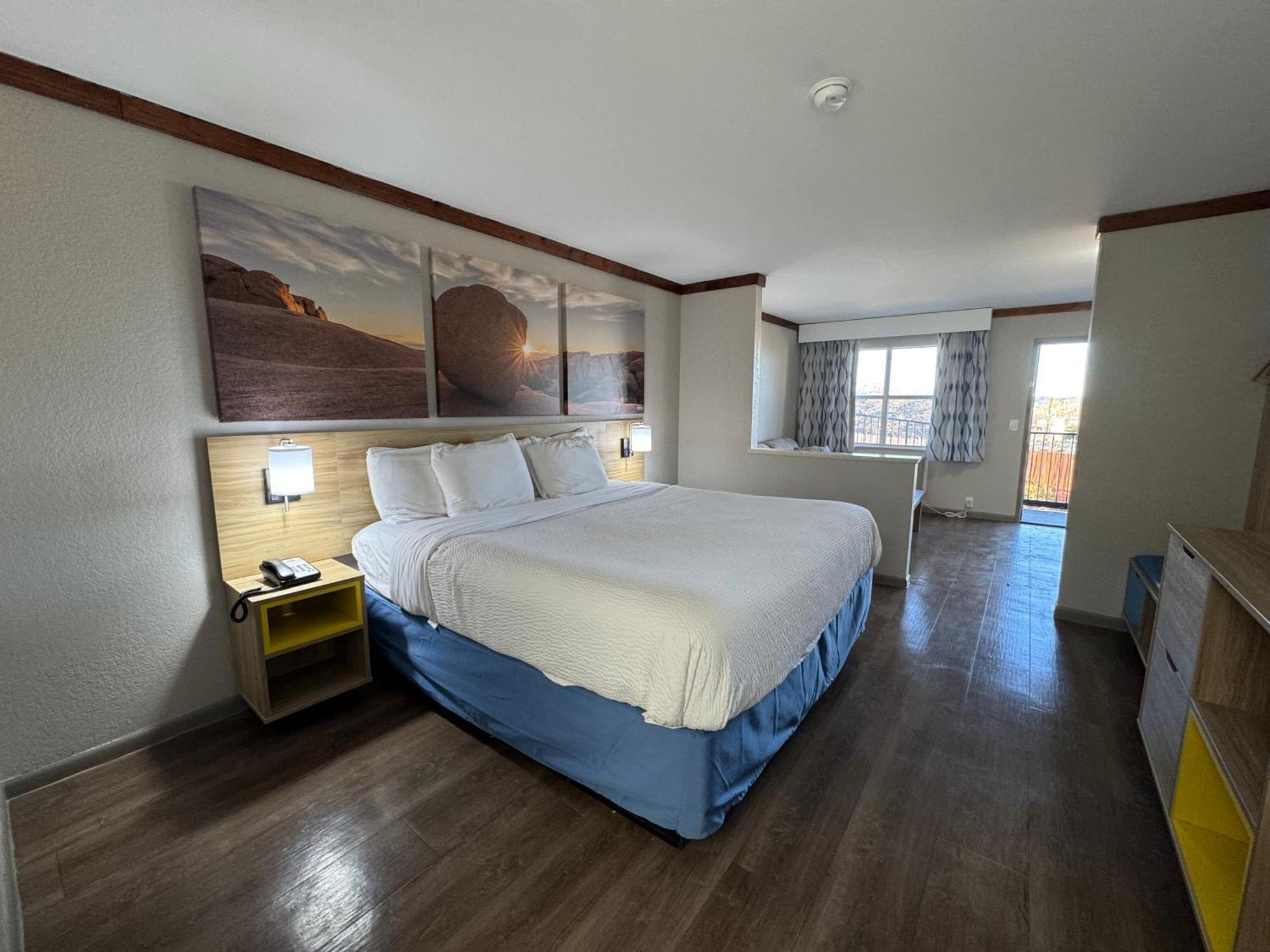 Days Inn By Wyndham Suites Φρέντερικσμπεργκ Εξωτερικό φωτογραφία